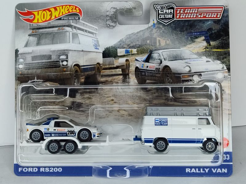Hot Wheels Team Transport Series #33 Ford RS200 and Rally Va