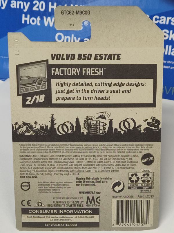 Hot Wheels Factory Fresh Series #2 Volvo 850 Estate Yellow