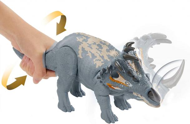 Jurassic World Camp Cretaceous Isla Nublar Sound Strike Medium-Size Dinosaur Action Figure 