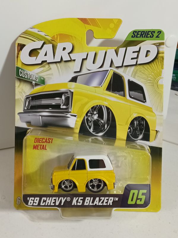 Car Tuned Series 2 #05 '69 Chevy K5 Blazer