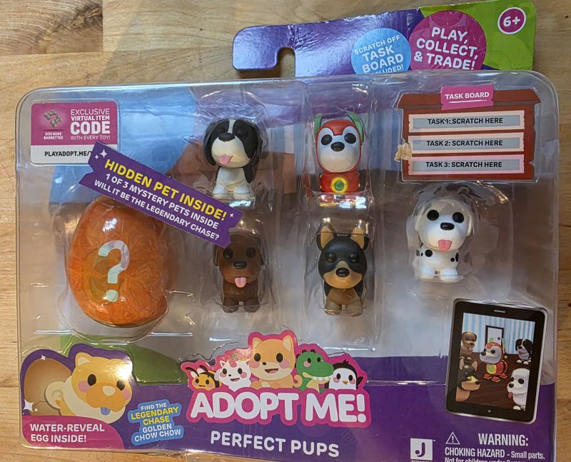 Adopt Me! Perfect Pups Figure Set
