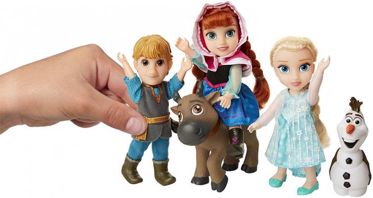 Disney Frozen Deluxe Petite Doll Gift Set - Includes Anna, Elsa, Kristoff, Sven and Olaf