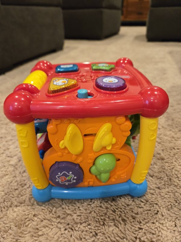 Vtech infant/toddler activity cube