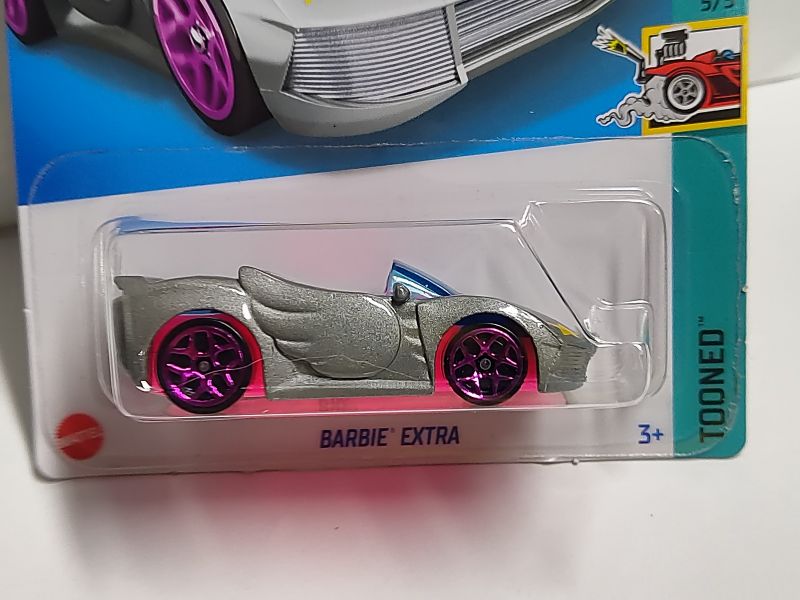 Hot Wheels #134 TOONED Series Barbie Extra