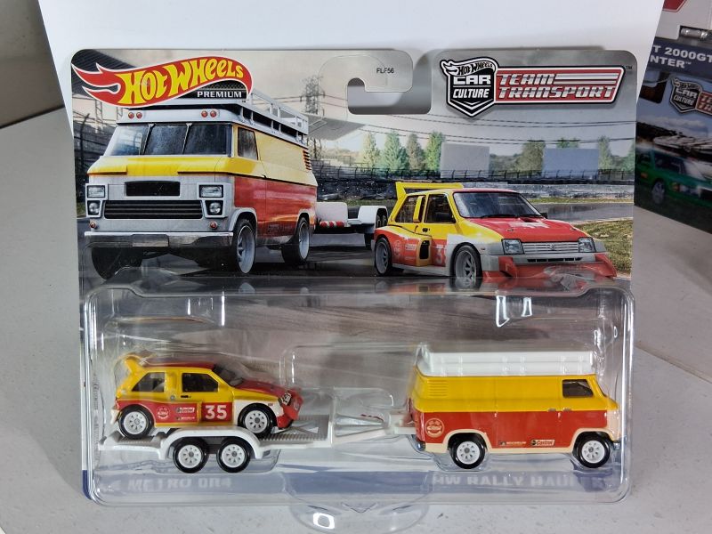 Hot Wheels Team Transport MG Metro 6R4 and HW Rally Hauler